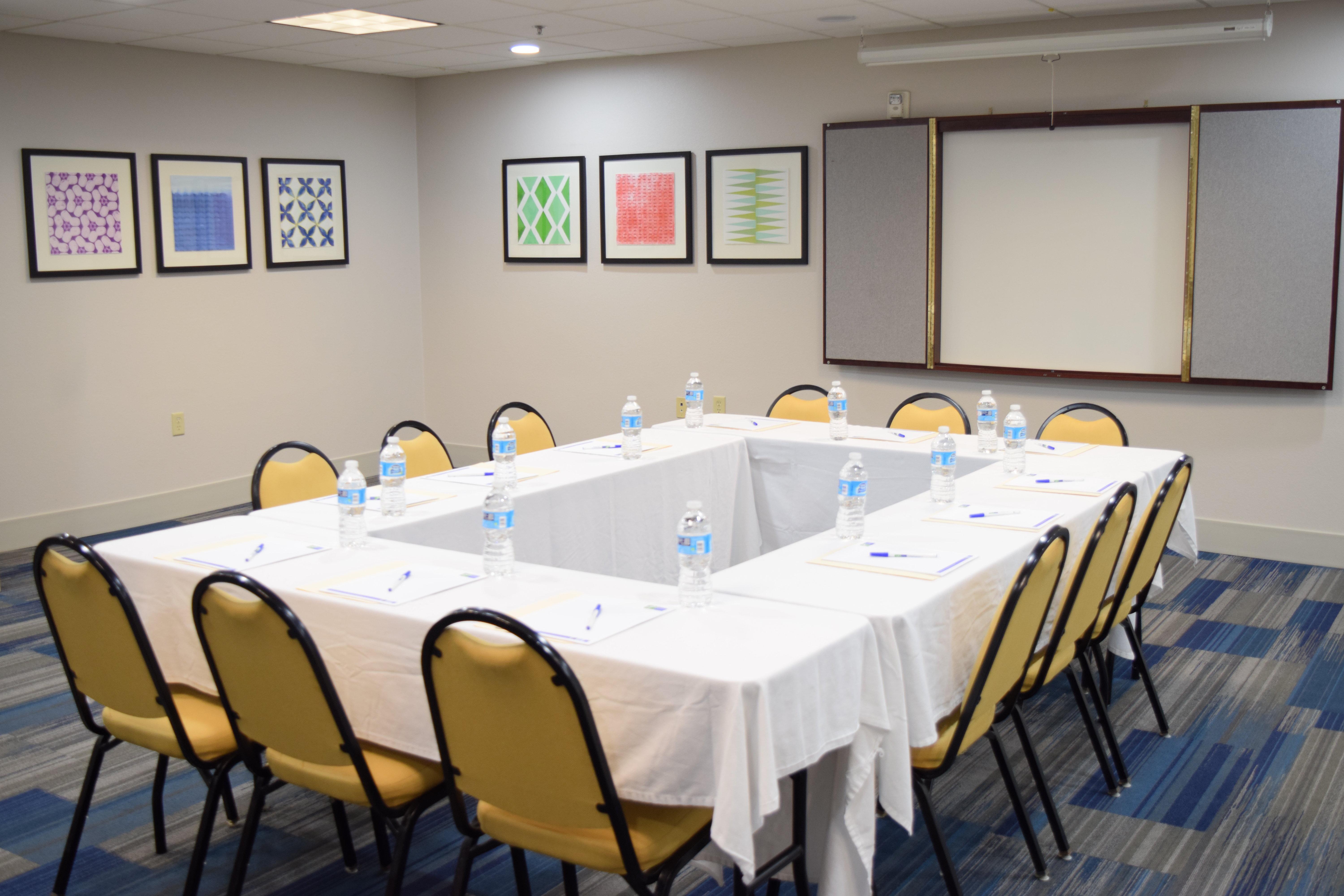 Holiday Inn Express & Suites Pensacola West I-10 By Ihg Exteriör bild